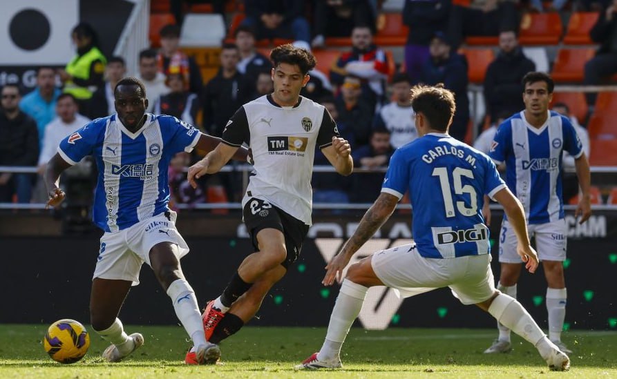 Valencia CF vs Alavés (20:00 – 22/12) | Xem lại trận đấu