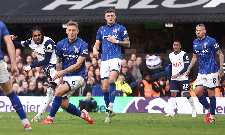 Ipswich Town vs Tottenham (22:00 – 22/02) | Xem lại trận đấu
