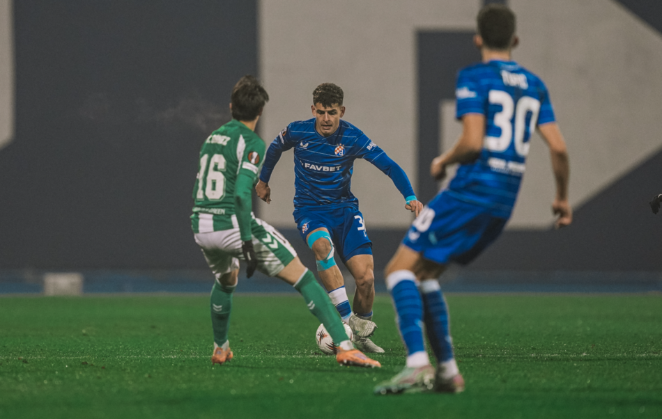 Dinamo Zagreb vs Real Betis (00:45 &#8211; 12/12) | Xem lại trận đấu