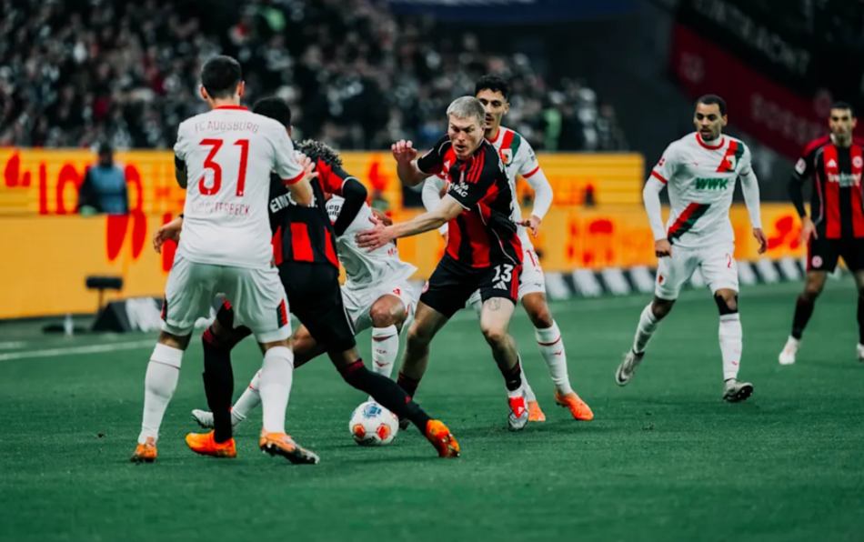 Eintracht Frankfurt vs Augsburg (21:30 &#8211; 13/12) | Xem lại trận đấu