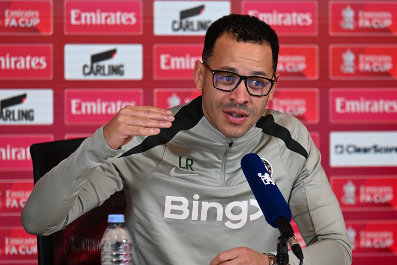 Rosenior phát tín hiệu thay gác đền, Robert Sanchez đối mặt nguy cơ mất suất bắt chính