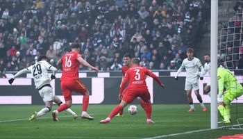 B. Monchengladbach vs Augsburg (21:30 – 11/01) | Xem lại trận đấu