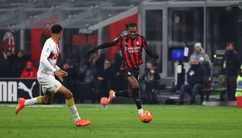 AC Milan vs Genoa (02:45 – 09/01) | Xem lại trận đấu