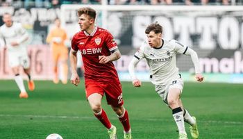 B. Monchengladbach vs VfB Stuttgart (21:30 – 25/01) | Xem lại trận đấu