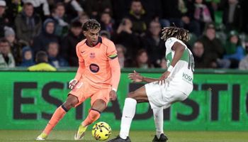 Elche vs Barcelona (03:00 – 01/02) | Xem lại trận đấu