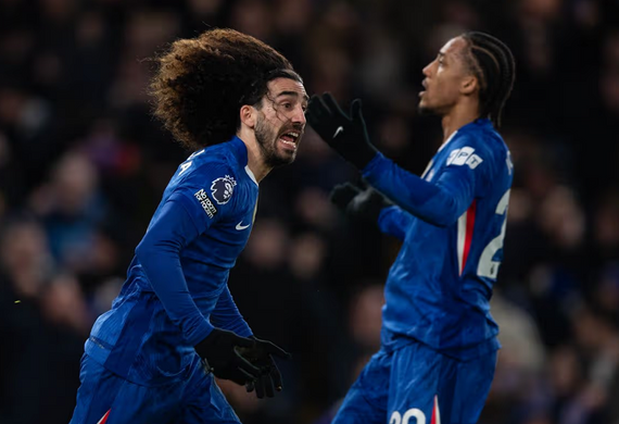 Cucurella tiết lộ thông điệp trong giờ nghỉ giúp Chelsea lật ngược thế cờ