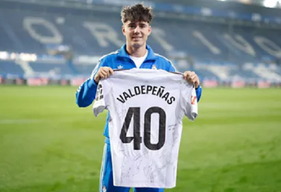 Fabrizio Romano: Arsenal tăng tốc vụ Victor Valdepenas